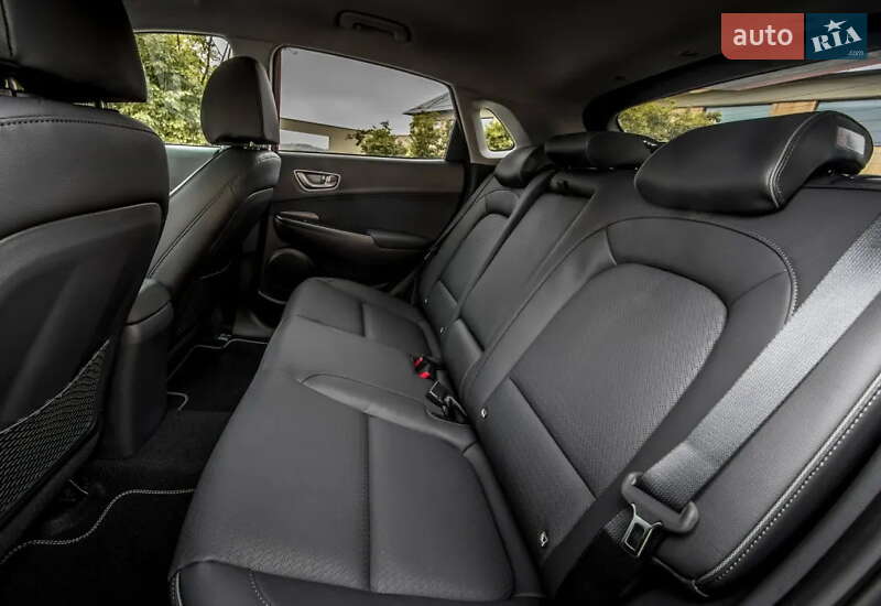Внедорожник / Кроссовер Hyundai Kona Electric 2019 в Буске