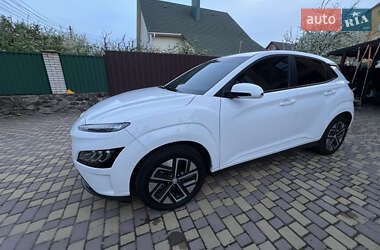 Позашляховик / Кросовер Hyundai Kona Electric 2021 в 