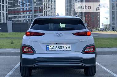 Внедорожник / Кроссовер Hyundai Kona Electric 2020 в Киеве