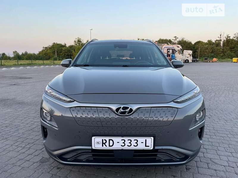 Позашляховик / Кросовер Hyundai Kona Electric 2019 в Радивиліві