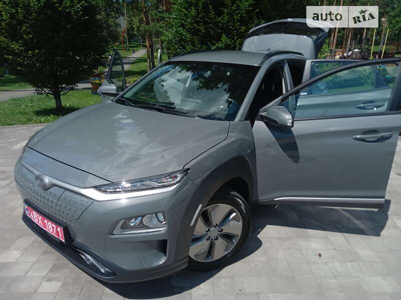 Позашляховик / Кросовер Hyundai Kona Electric 2020 в Києві