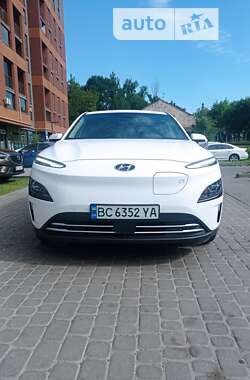 Внедорожник / Кроссовер Hyundai Kona Electric 2023 в Львове