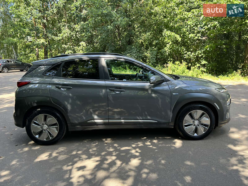 Позашляховик / Кросовер Hyundai Kona Electric 2020 в Житомирі