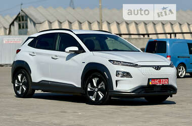 Внедорожник / Кроссовер Hyundai Kona Electric 2019 в Ровно