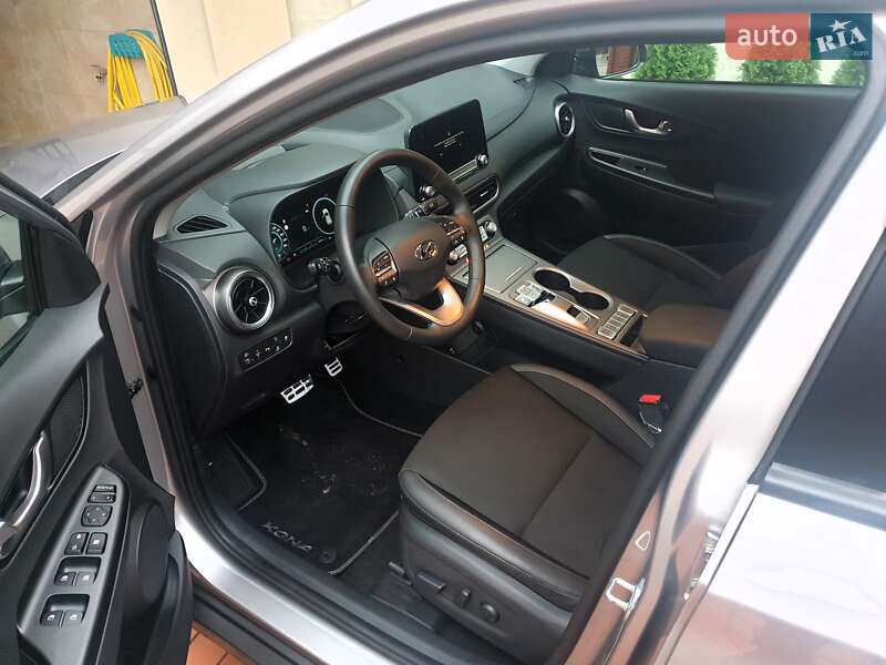 Внедорожник / Кроссовер Hyundai Kona Electric 2022 в Киеве