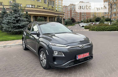 Внедорожник / Кроссовер Hyundai Kona Electric 2020 в Киеве