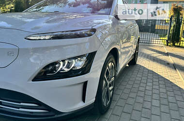 Позашляховик / Кросовер Hyundai Kona Electric 2021 в Києві