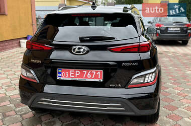 Внедорожник / Кроссовер Hyundai Kona Electric 2021 в Ровно