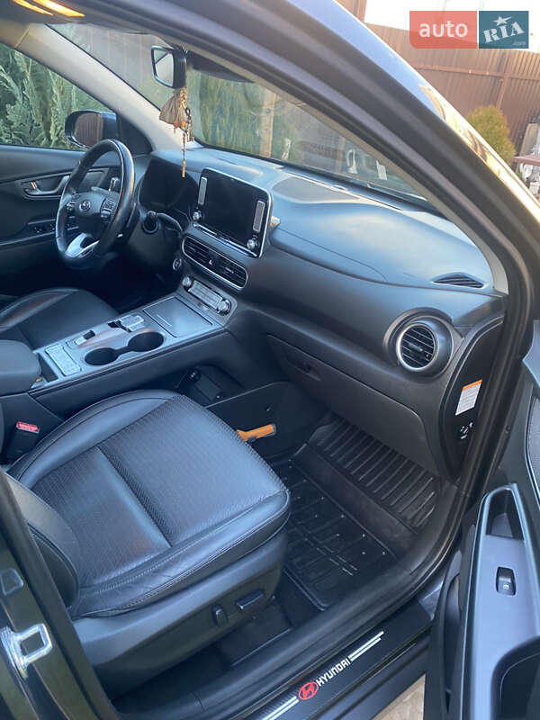 Внедорожник / Кроссовер Hyundai Kona Electric 2018 в Львове фото 7 Внедорожник / Кроссовер Hyundai Kona Electric 2018 в Львове