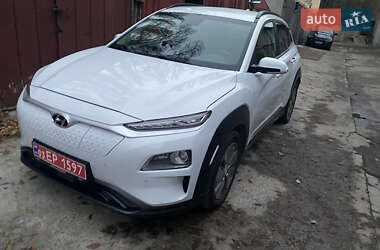 Внедорожник / Кроссовер Hyundai Kona Electric 2020 в Киеве