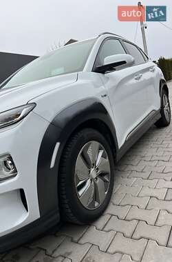 Позашляховик / Кросовер Hyundai Kona Electric 2019 в Дубні