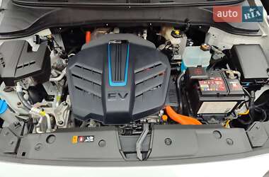 Внедорожник / Кроссовер Hyundai Kona Electric 2020 в 