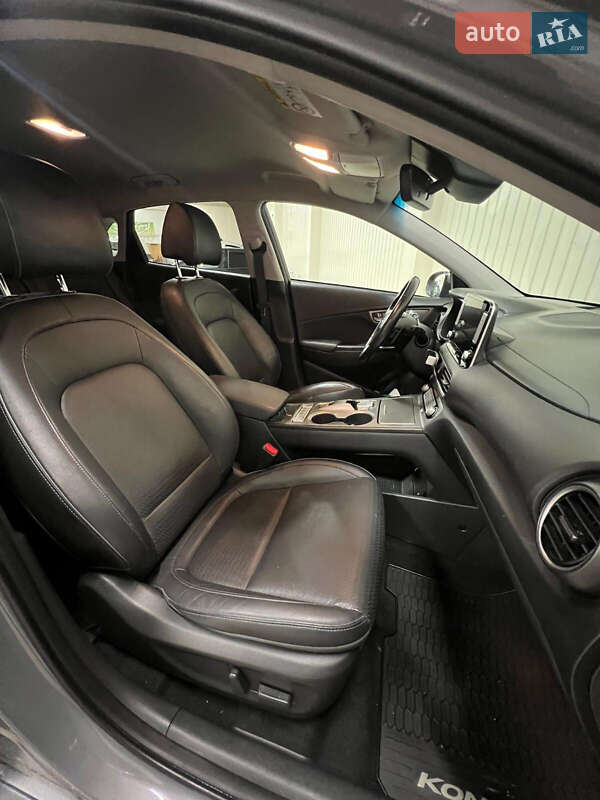 Позашляховик / Кросовер Hyundai Kona Electric 2019 в Києві