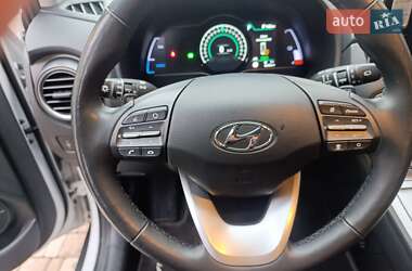 Внедорожник / Кроссовер Hyundai Kona Electric 2019 в 