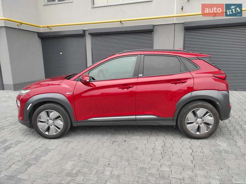 Внедорожник / Кроссовер Hyundai Kona Electric 2020 в Хмельницком