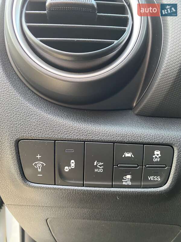 Внедорожник / Кроссовер Hyundai Kona Electric 2019 в Киеве