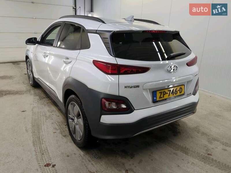 Внедорожник / Кроссовер Hyundai Kona Electric 2019 в Киеве