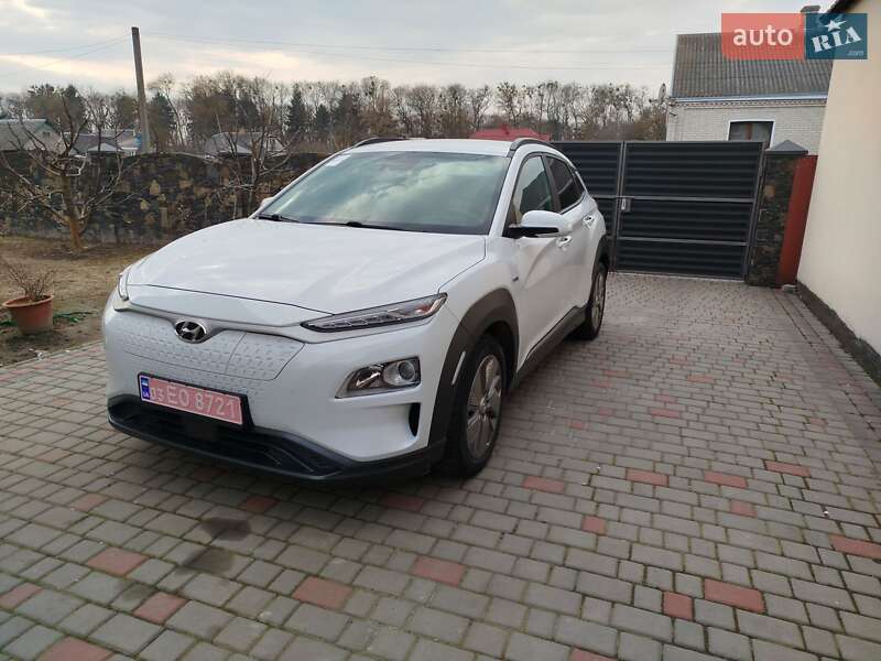 Позашляховик / Кросовер Hyundai Kona Electric 2020 в Луцьку