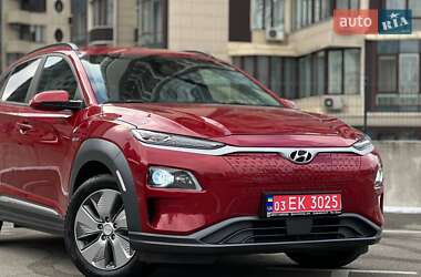 Внедорожник / Кроссовер Hyundai Kona Electric 2019 в 
