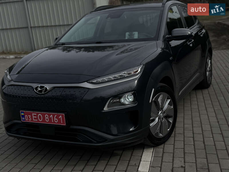 Внедорожник / Кроссовер Hyundai Kona Electric 2020 в 