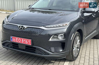 Внедорожник / Кроссовер Hyundai Kona Electric 2020 в 