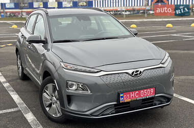 Внедорожник / Кроссовер Hyundai Kona Electric 2020 в 