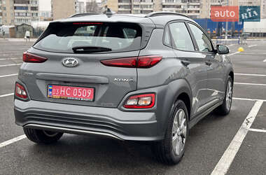 Внедорожник / Кроссовер Hyundai Kona Electric 2020 в 