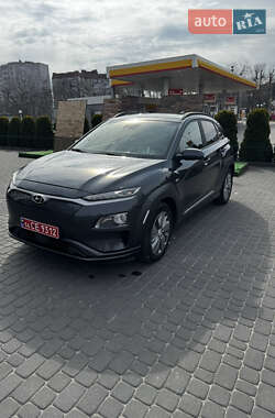 Позашляховик / Кросовер Hyundai Kona Electric 2019 в 