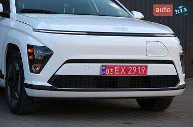 Внедорожник / Кроссовер Hyundai Kona Electric 2024 в 