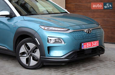 Внедорожник / Кроссовер Hyundai Kona Electric 2020 в 