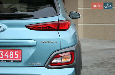 Внедорожник / Кроссовер Hyundai Kona Electric 2020 в 