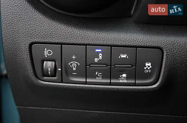 Внедорожник / Кроссовер Hyundai Kona Electric 2020 в 