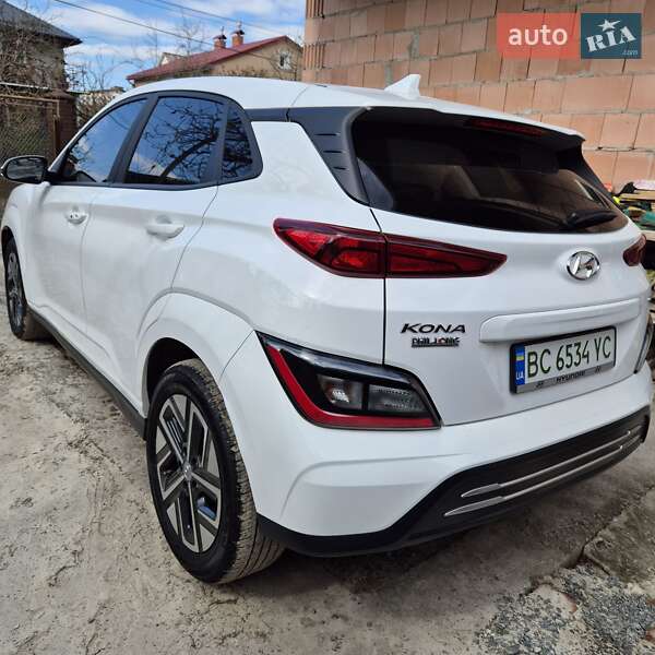 Внедорожник / Кроссовер Hyundai Kona Electric 2022 в Львове