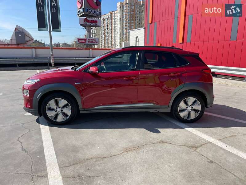 Позашляховик / Кросовер Hyundai Kona Electric 2019 в Києві