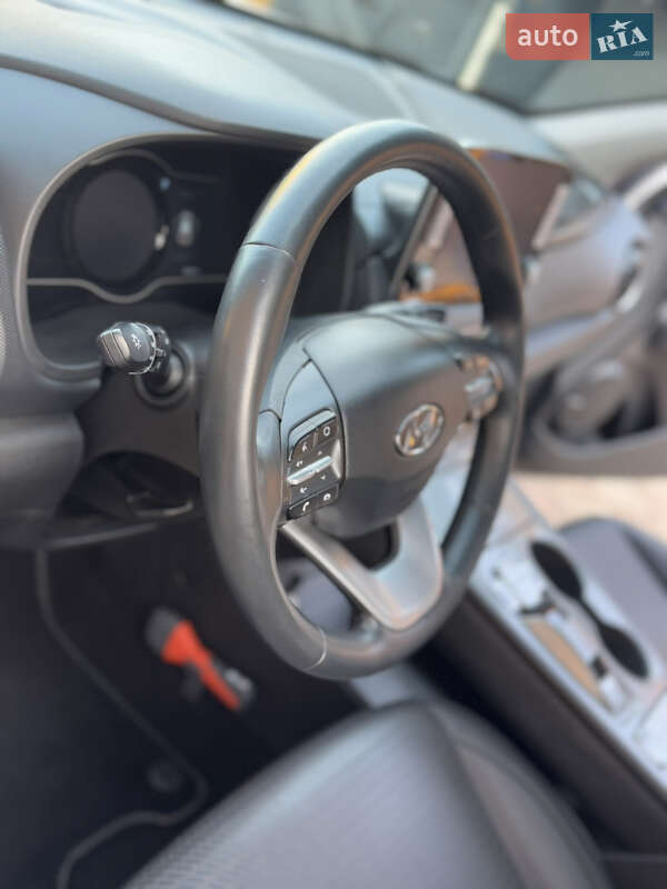 Позашляховик / Кросовер Hyundai Kona Electric 2019 в Рівному