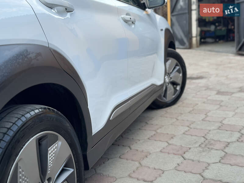 Позашляховик / Кросовер Hyundai Kona Electric 2019 в Рівному