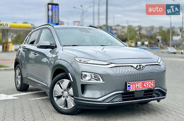 Внедорожник / Кроссовер Hyundai Kona Electric 2020 в 