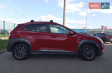 Внедорожник / Кроссовер Hyundai Kona Electric 2018 в 