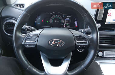 Внедорожник / Кроссовер Hyundai Kona Electric 2018 в 