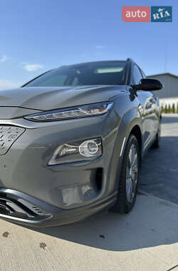 Позашляховик / Кросовер Hyundai Kona Electric 2020 в 