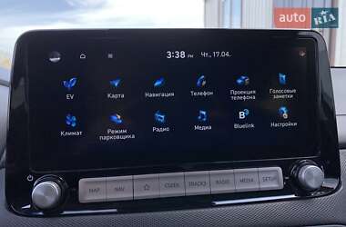 Позашляховик / Кросовер Hyundai Kona Electric 2020 в 
