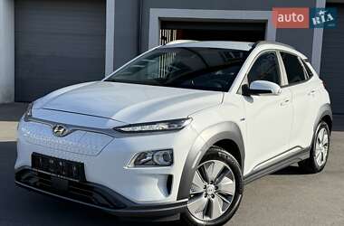 Позашляховик / Кросовер Hyundai Kona Electric 2020 в 