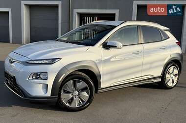 Позашляховик / Кросовер Hyundai Kona Electric 2020 в 