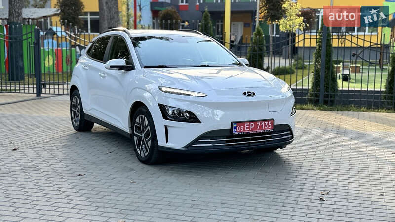 Внедорожник / Кроссовер Hyundai Kona Electric 2020 в 