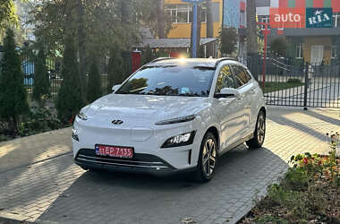 Внедорожник / Кроссовер Hyundai Kona Electric 2020 в 