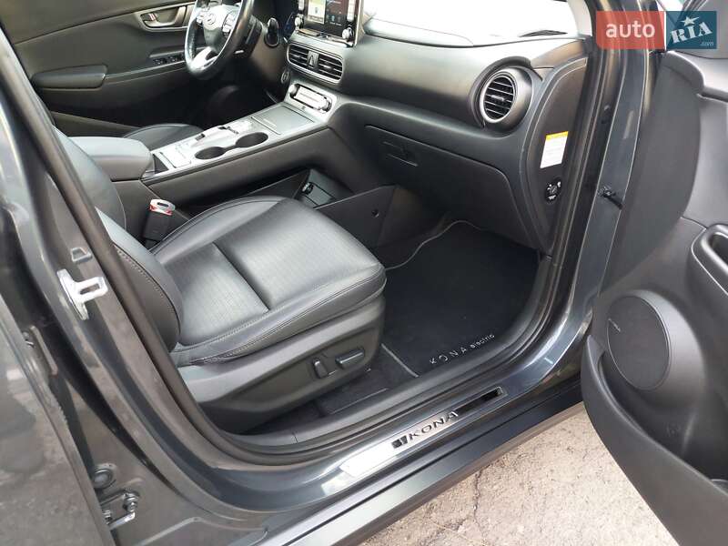 Внедорожник / Кроссовер Hyundai Kona Electric 2019 в Первомайске