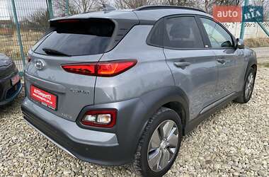 Позашляховик / Кросовер Hyundai Kona Electric 2020 в 