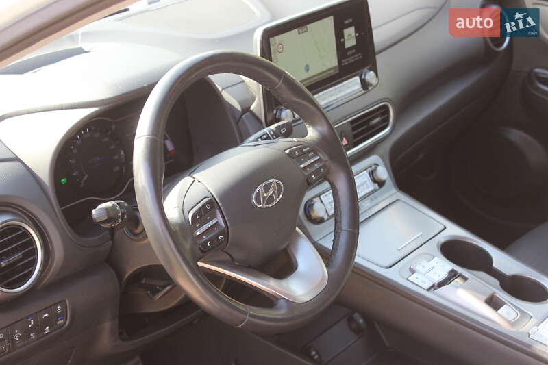 Позашляховик / Кросовер Hyundai Kona Electric 2019 в Дніпрі