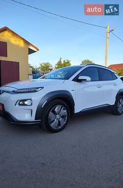 Внедорожник / Кроссовер Hyundai Kona Electric 2019 в Дубно