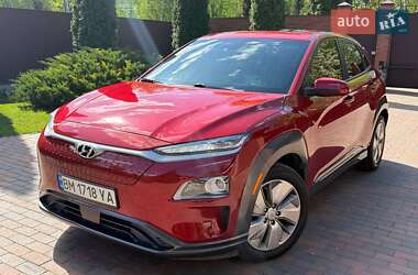 Позашляховик / Кросовер Hyundai Kona Electric 2020 в 